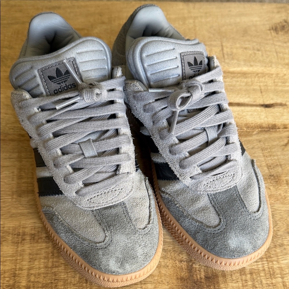 Adidas SAMBA XLG kids size 5.5